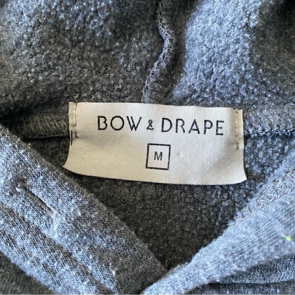 Bow & Drape Gray Long Line Hoodie with Gold Sequins Juice Cleanse Theme Size M - Picture 3 of 6